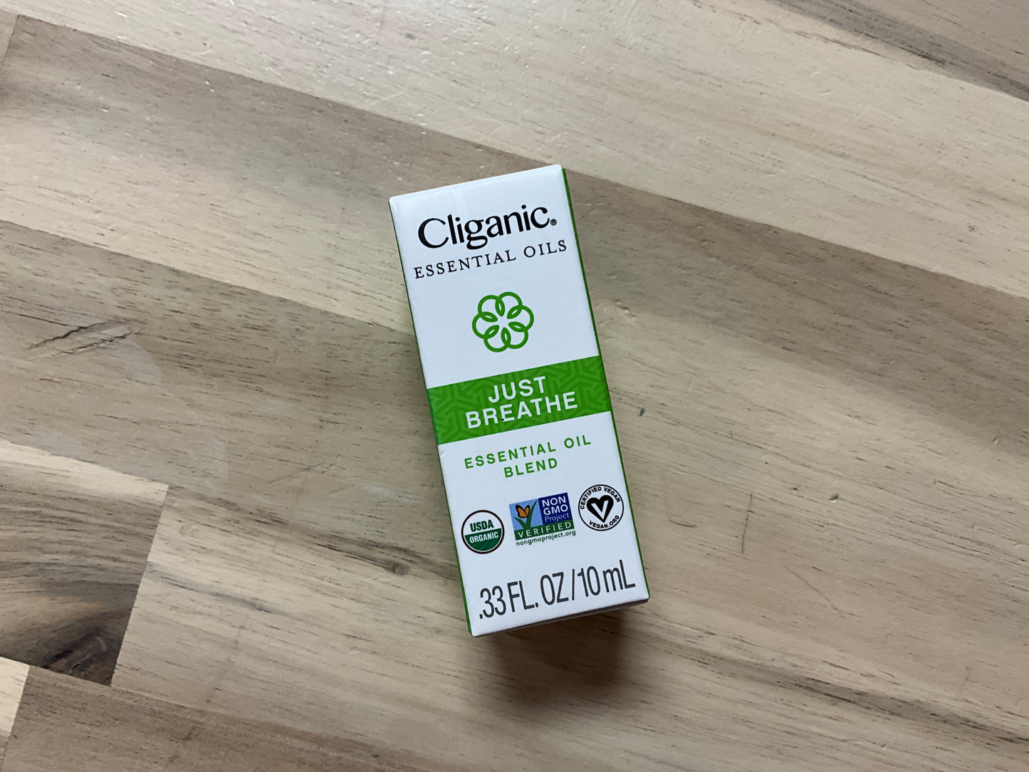 Cliganic essential oils